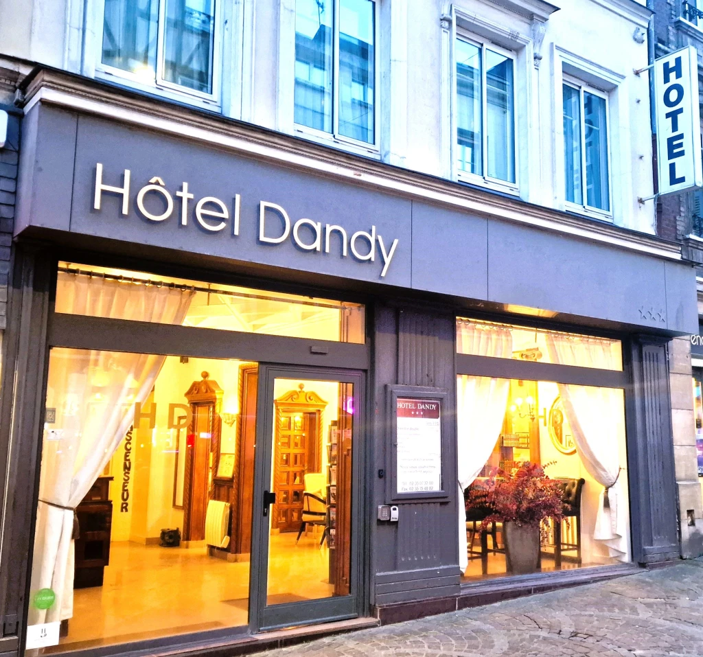 Devanture Hôtel Dandy